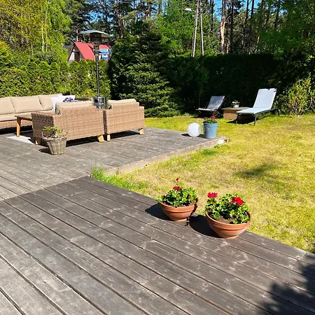 H2o Parter Domu Z Wlasnym Ogrodkiem Holiday home