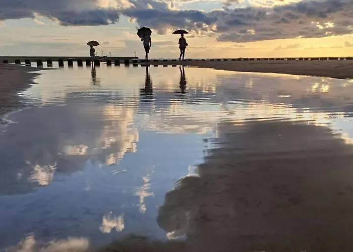 H2o Parter Domu Z Wlasnym Ogrodkiem 別荘 ポビエロボ